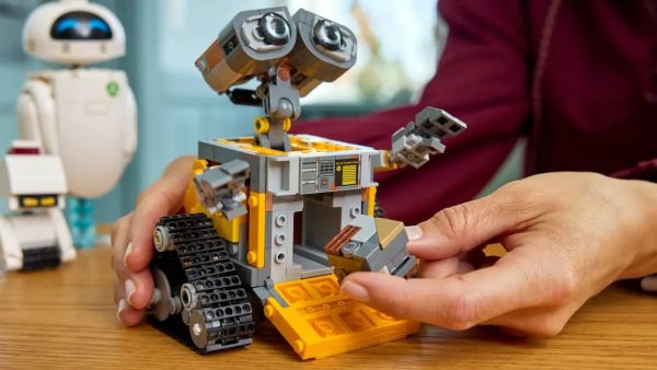 LEGO’s Disney and Pixar Wall-E and EVE Set Is Now Available To Preorder